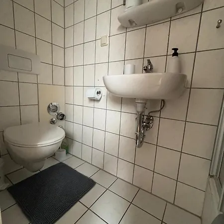 Fuer 3 Personen, Kuehlschrank-bad 3* Meine