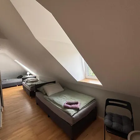 Fuer 3 Personen, Kuehlschrank-bad Affittacamere 3*