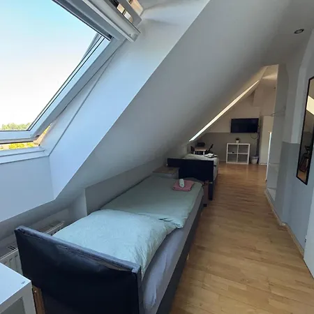 Fuer 3 Personen, Kuehlschrank-bad Meine